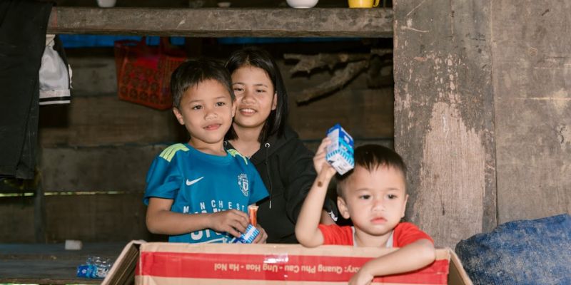 Cuộc trò chuyện của QH88 với em Đinh Thị Như Quỳnh
